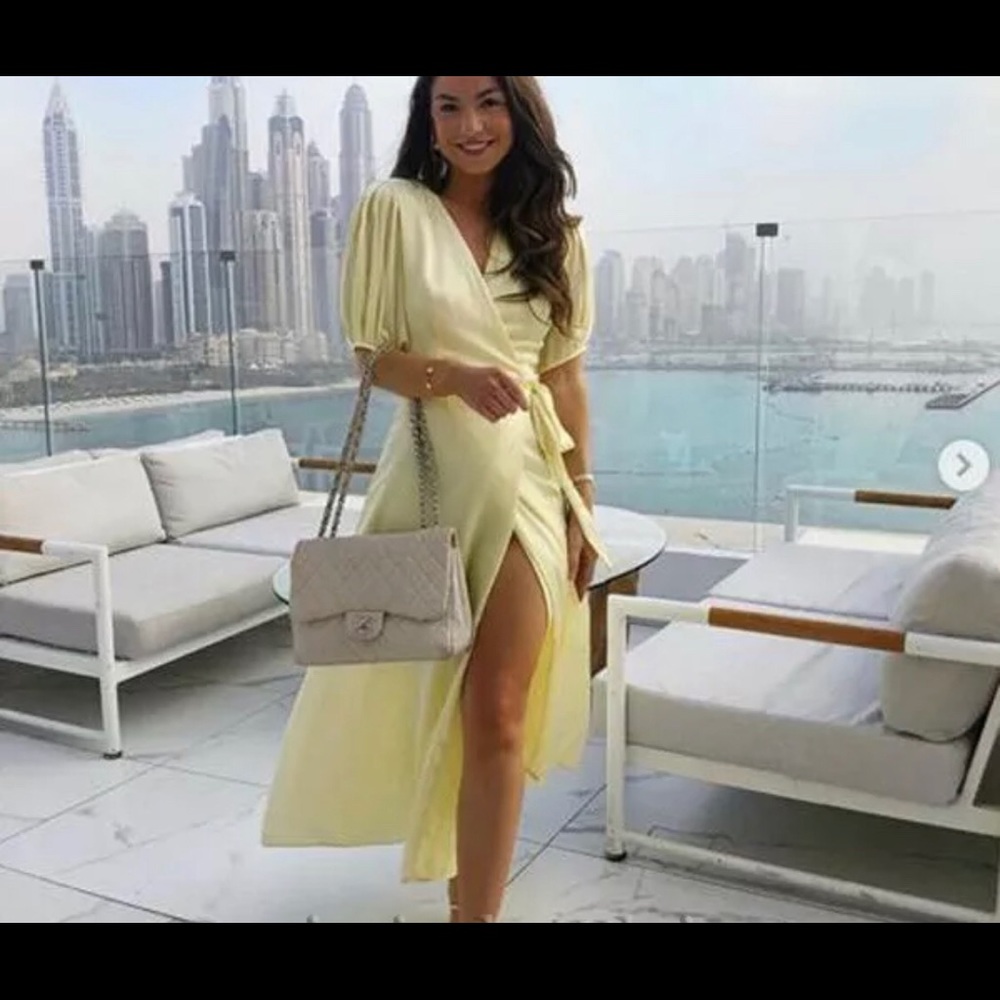 Zara large women yellow dress - Picture 3 of 3